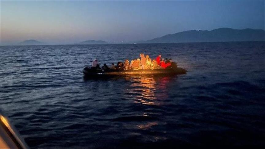Tunus açıklarında çok sayıda sistemsiz göçmen kurtarıldı