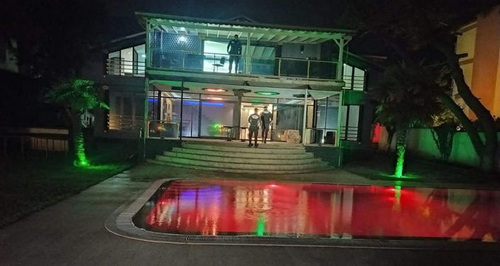 Yalıda kumara botla baskın yapıldı