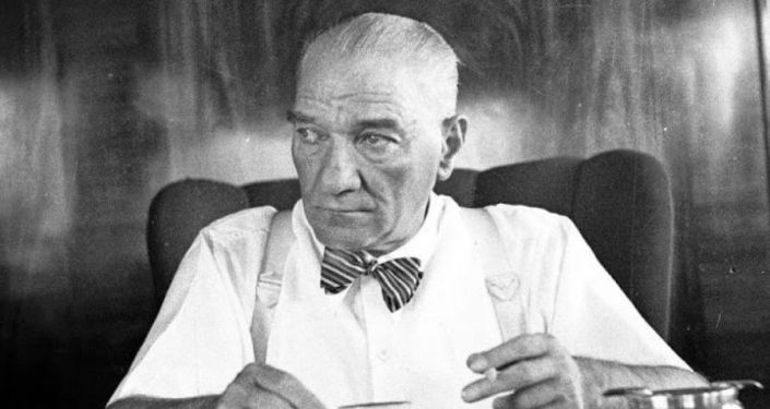 Hürriyet müellifi Ergin: Atatürk’e yönelen saygısız sözler giderek tekrarlanan bir kalıp haline geldi