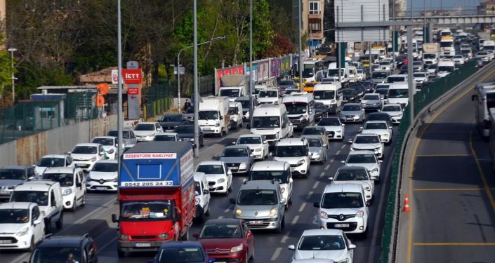 Trafikteki araç sayısı 411 bin arttı
