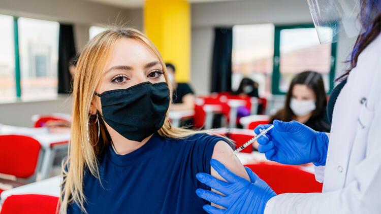 Tüm öğretmenlere aşı randevusu açıldı