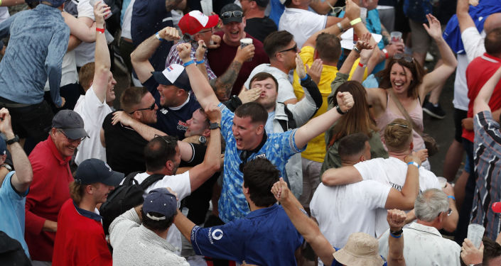 İtalya’da EURO 2020 maçı için gelecek İngiliz taraftarların salgını tetikleyebileceği tasası yaşanıyor