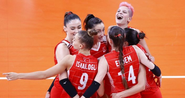 Türkiye A Ulusal Bayan Voleybol Grubu, çeyrek finali garantiledi