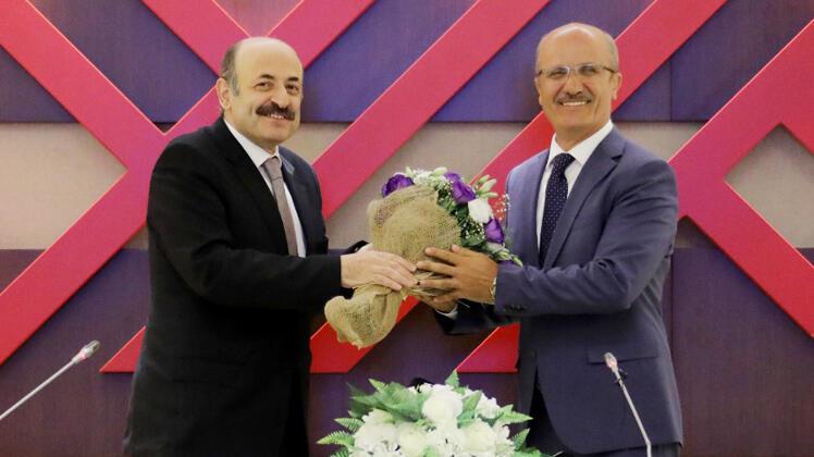 YÖK’te zaman teslim
