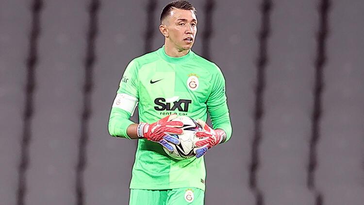 Galatasaray’da Muslera’dan Fatih Terim’e Nelsson övgüsü: “Çok şanslı”