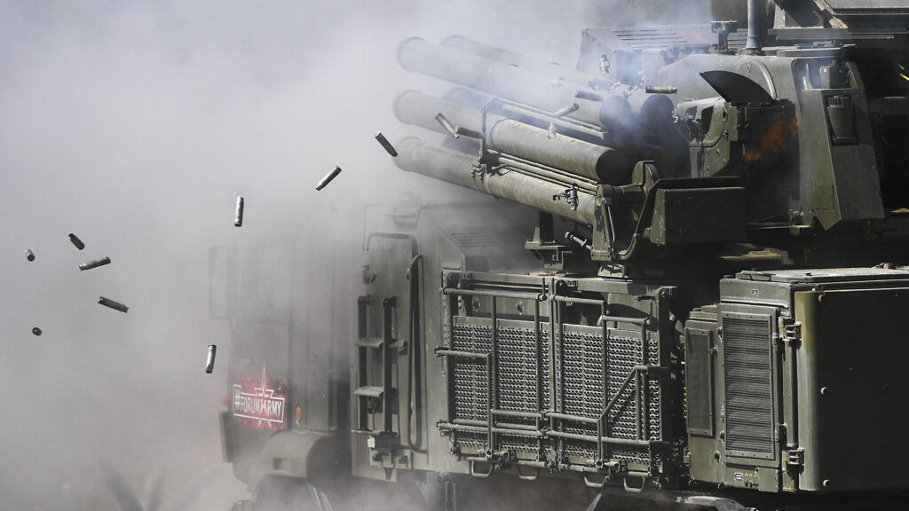Pantsir-S hava savunma sistemi, İsrail’in Suriye’ye fırlattığı 22 füzeyi vurdu