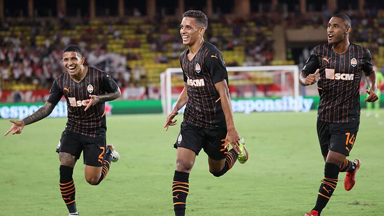 UEFA Şampiyonlar Ligi play-off çeşidinde 3 maç oynandı