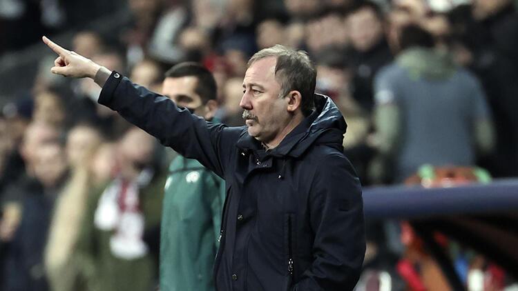 Beşiktaş’ta Sergen Yalçın’dan yenilgi yorumu: ‘Maçı koparabilirdik’
