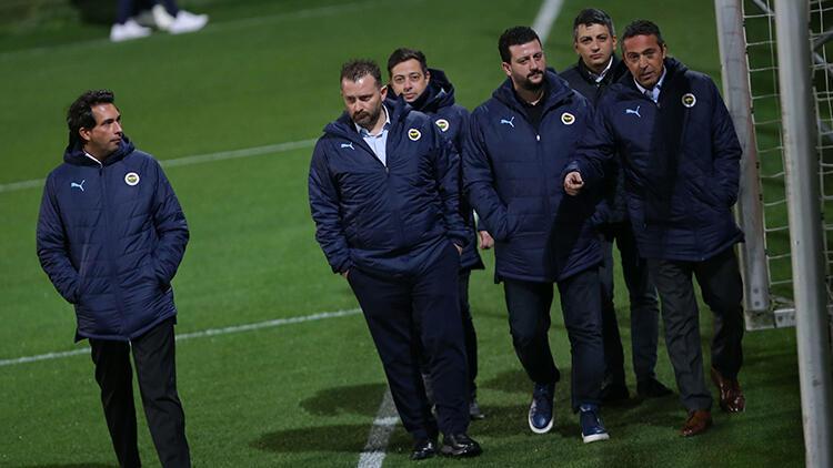 Fenerbahçe idmanında Ali Koç sürprizi!