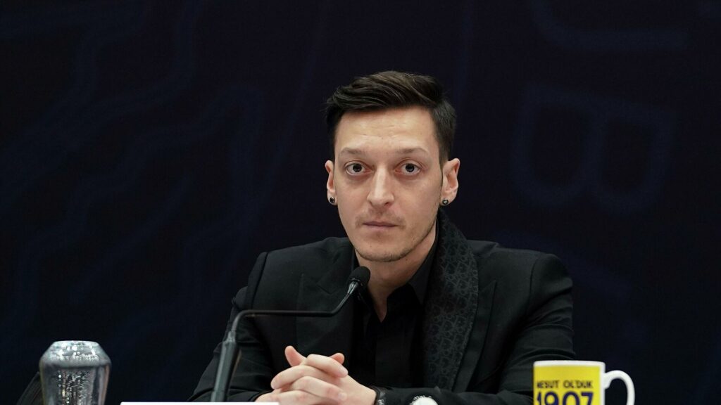Mesut Özil’in piyasaya süreceği kripto paranın ismi belirli oldu