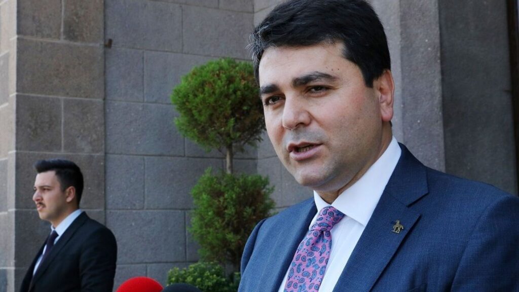DP başkanı Uysal: Tweetimin öncesi var, 6’lı masadaki şahısları maksat alarak söylemedim