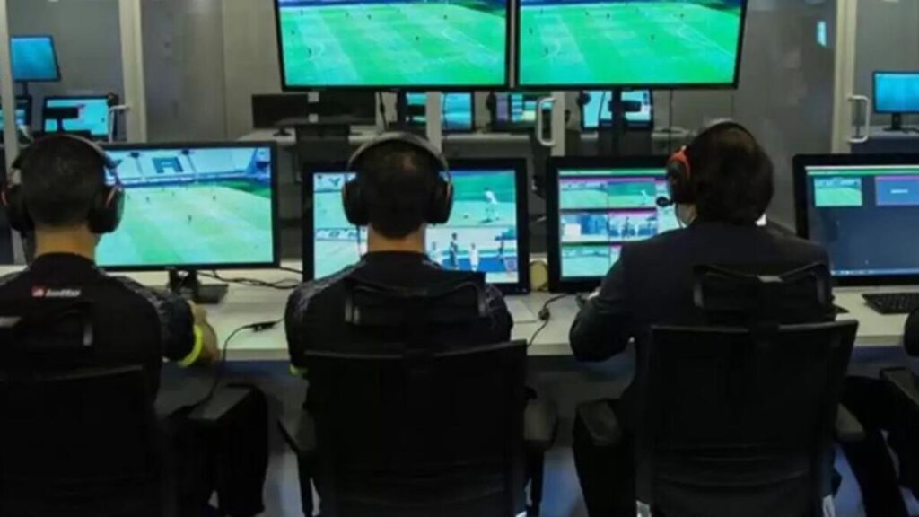 F.Bahçe ve G.Saray maçlarının VAR hakemleri açıklandı!