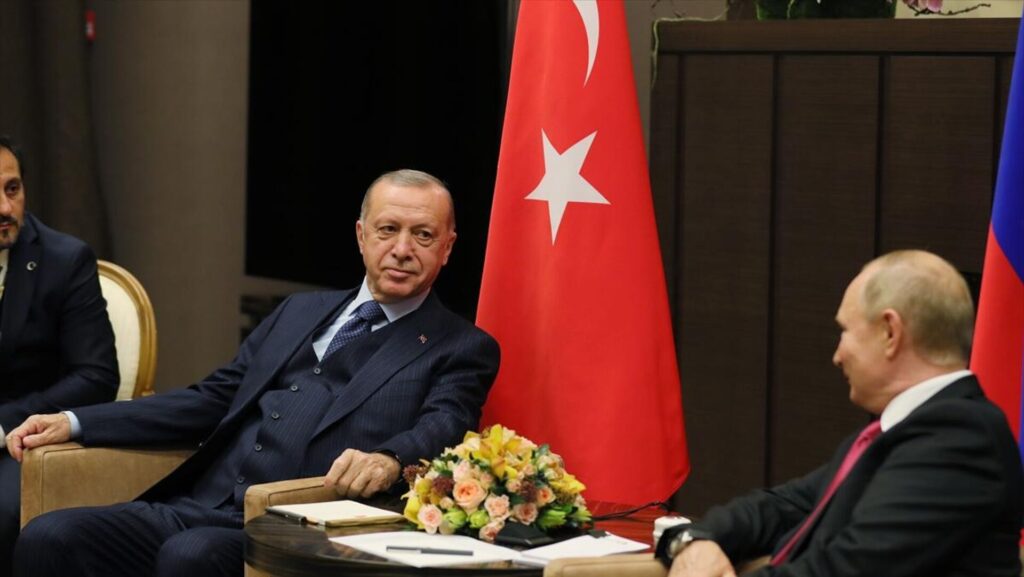 Putin’den Erdoğan’a: Kiev, siyasi sorumluluk alıp Azovstal’daki güçlere silah bırakma buyruğu vermeli