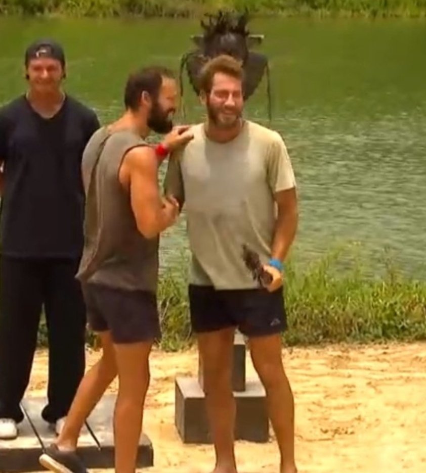 Survivor Türkiye Atakan ogedaya hediye verişi